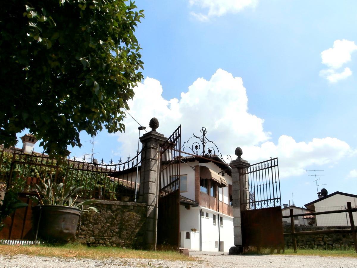 B&B Nella Terra Di Mezzo Caporiacco Ngoại thất bức ảnh